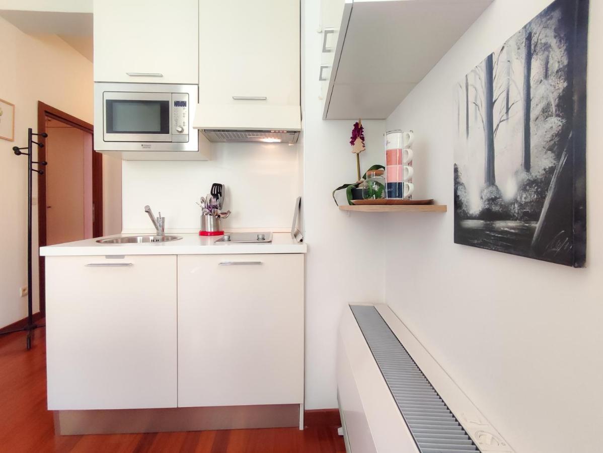 Apartamento Grimaldi Centrale 5 Pers Wi-Fi Ac Niza Exterior foto